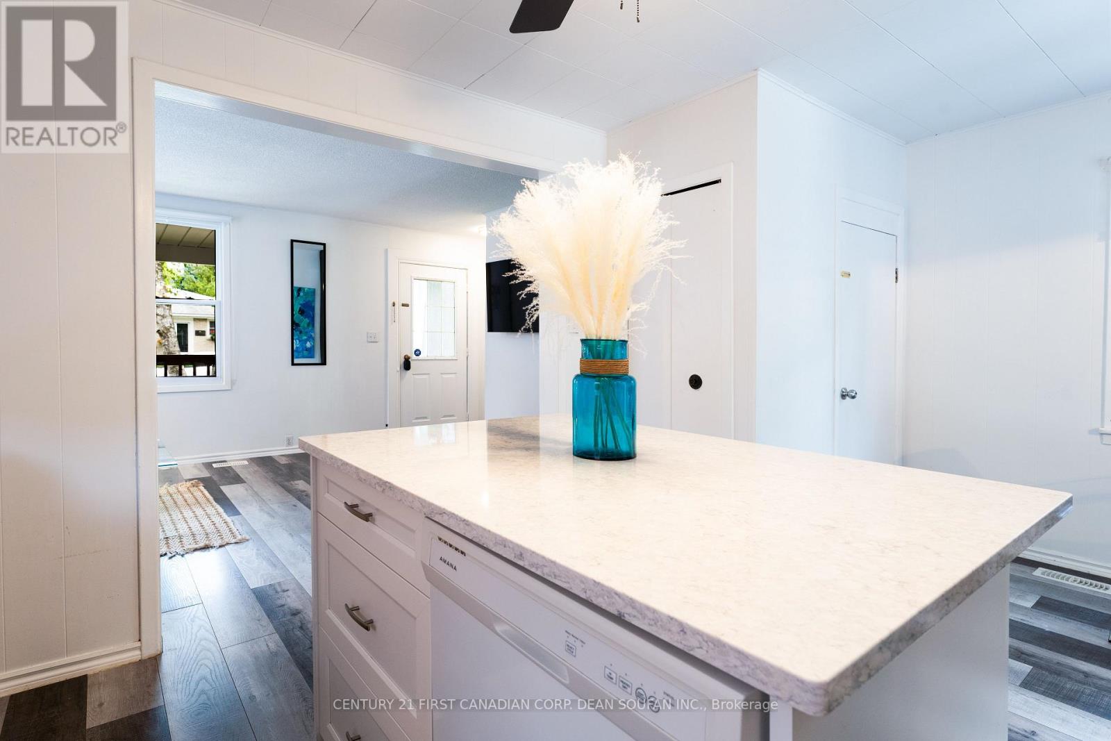 Photo 16 of 326 Smith Street, Central Elgin ON