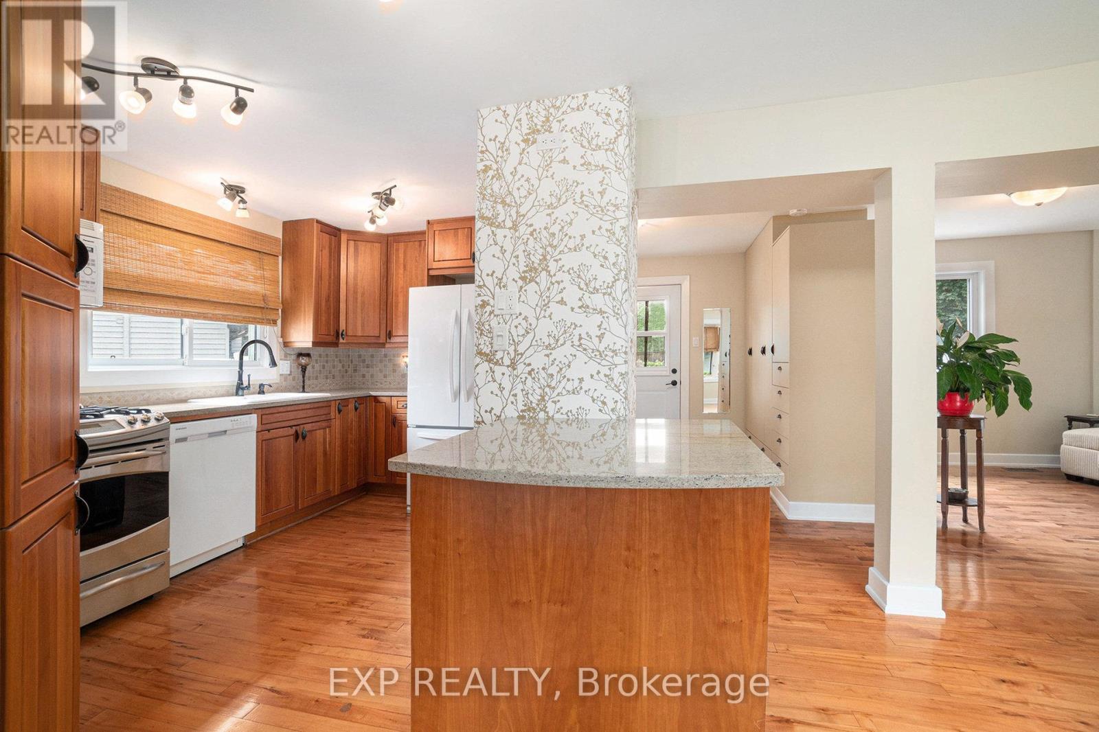 Photo 6 of 145 General Avenue, Ottawa ON