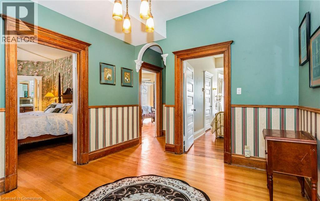 Photo 10 of 351 Bay Street S, Hamilton ON