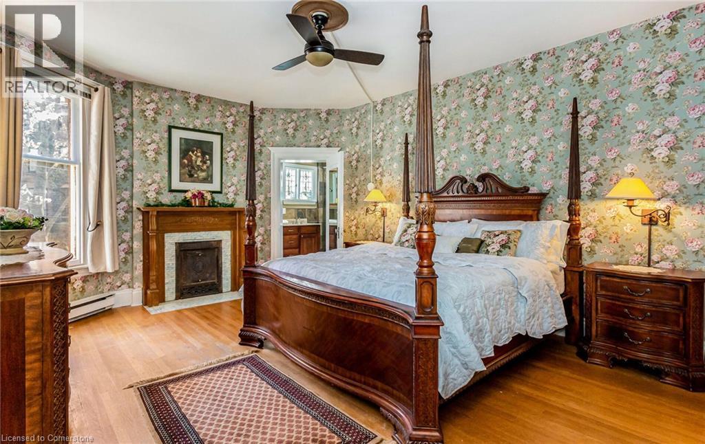 Photo 16 of 351 Bay Street S, Hamilton ON