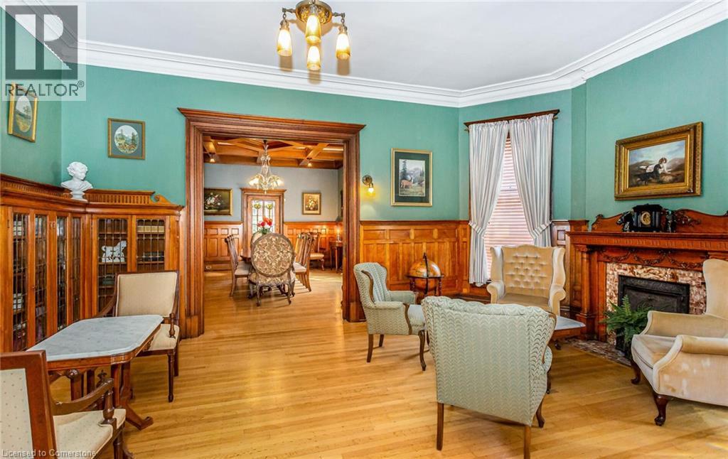Photo 7 of 351 Bay Street S, Hamilton ON