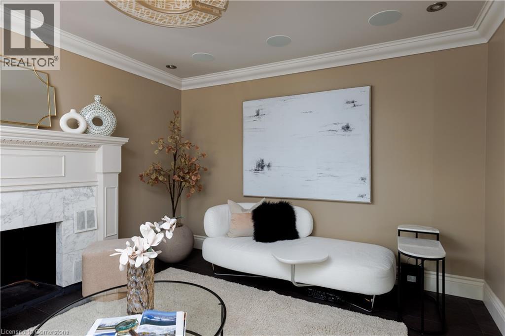 Photo 13 of 262 Mary Street, Oakville ON