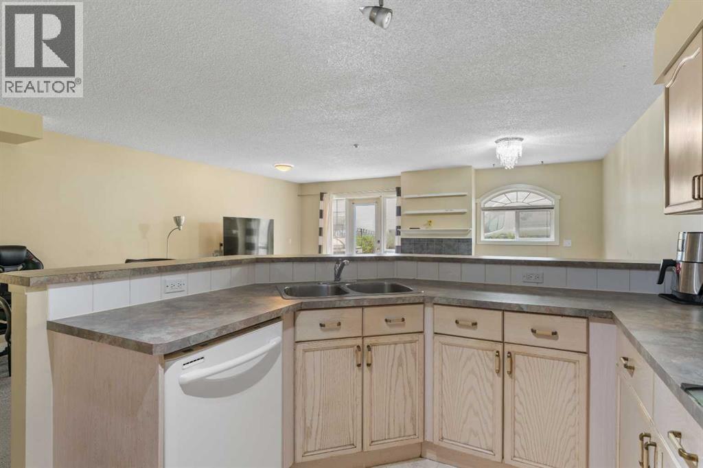 Single Family House Low rise for Sale in    Avenue SW Beltline Calgary 