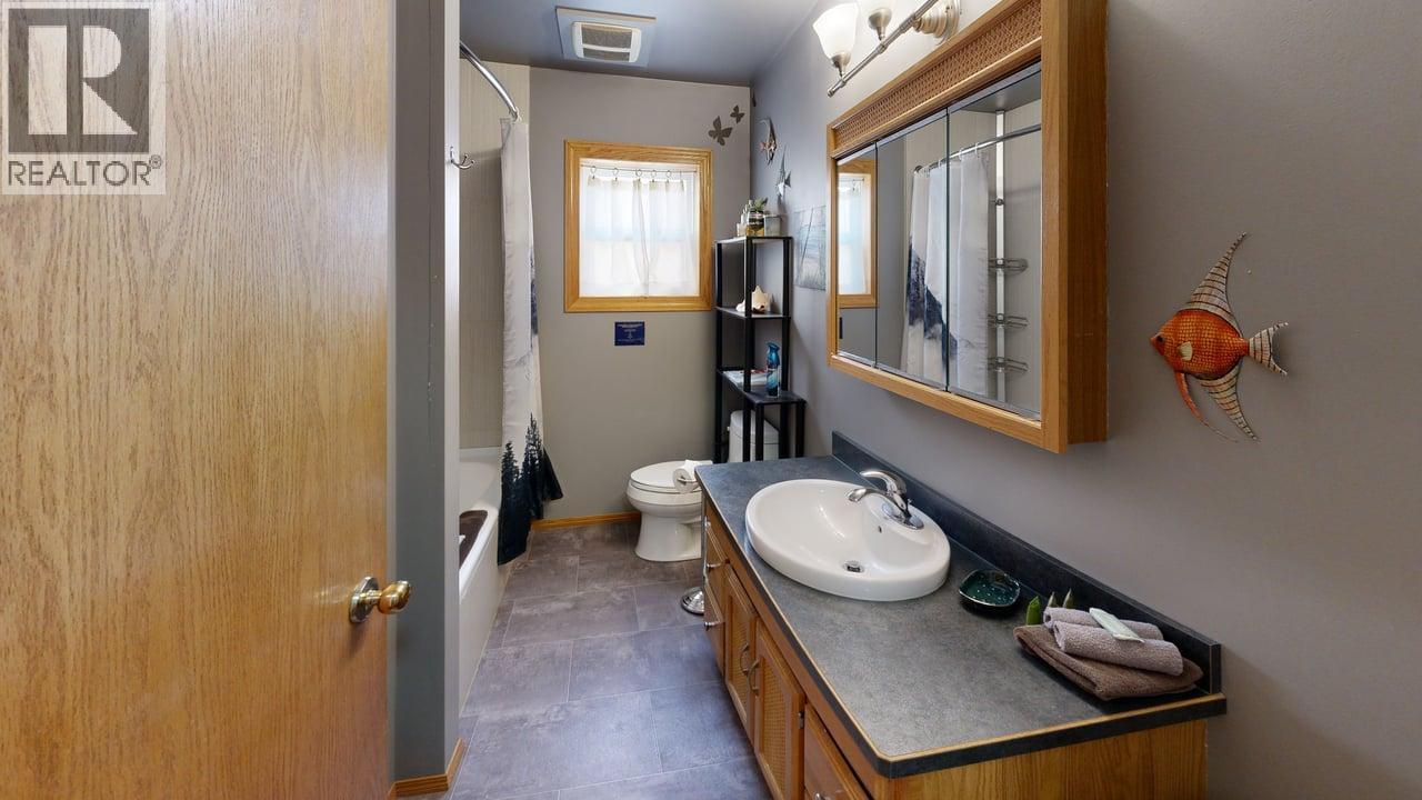 1693 Oberg Johnson Road - 16