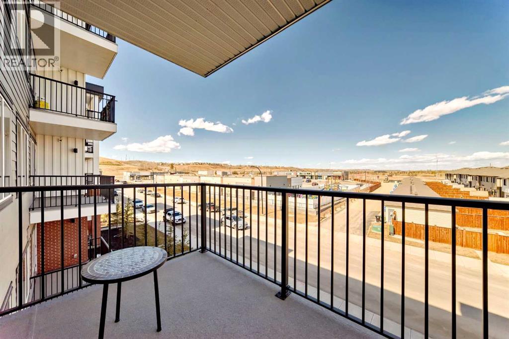 Photo 4 of 1311 111 Wolf Creek Drive Se, Calgary AB