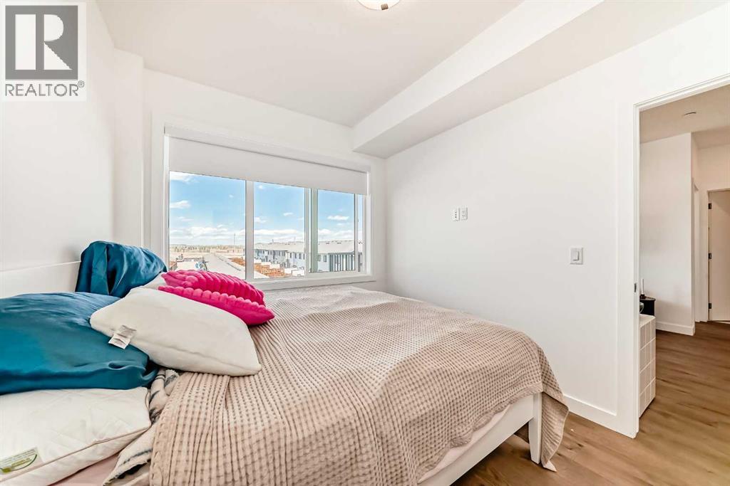 Photo 9 of 1311 111 Wolf Creek Drive Se, Calgary AB