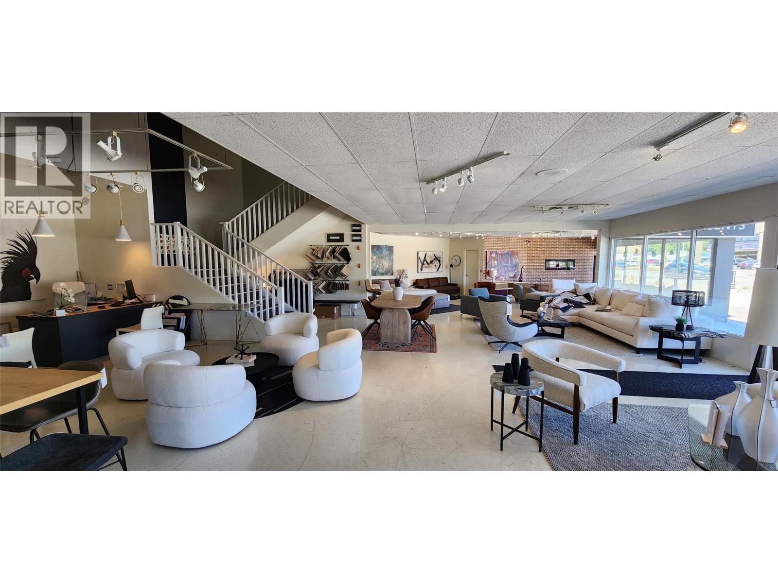 3 310 Banks Road, Kelowna