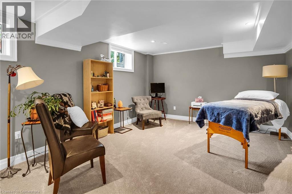 Photo 22 of 792 Old York Road, Burlington ON