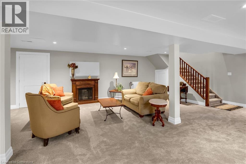 Photo 21 of 792 Old York Road, Burlington ON