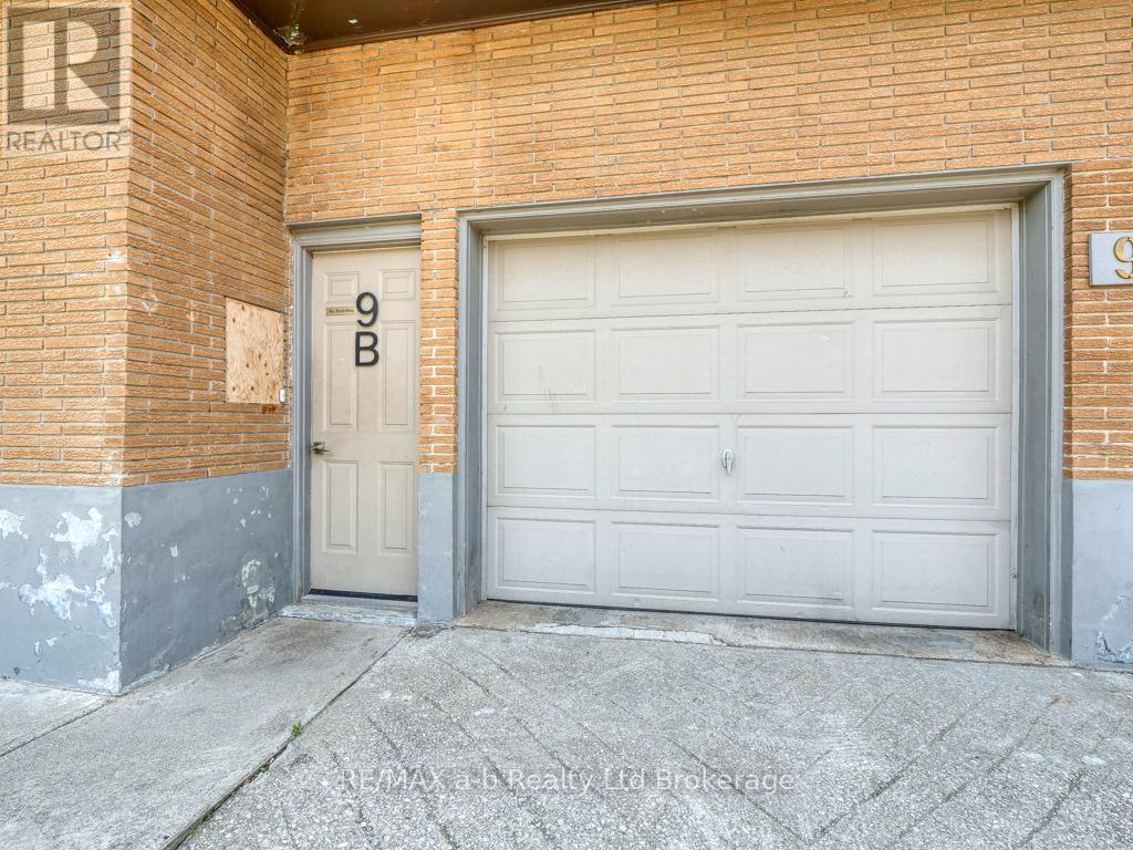 Photo 1 of 9 Duncan Street, Tillsonburg ON