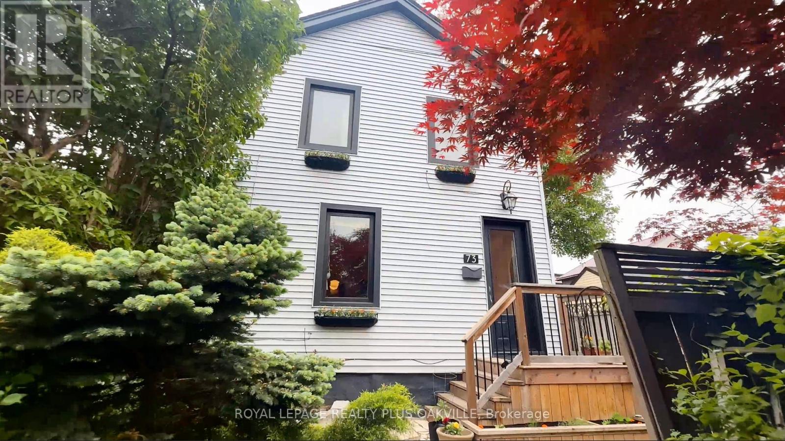 Photo 12 of 73 Pearl Street N, Hamilton ON