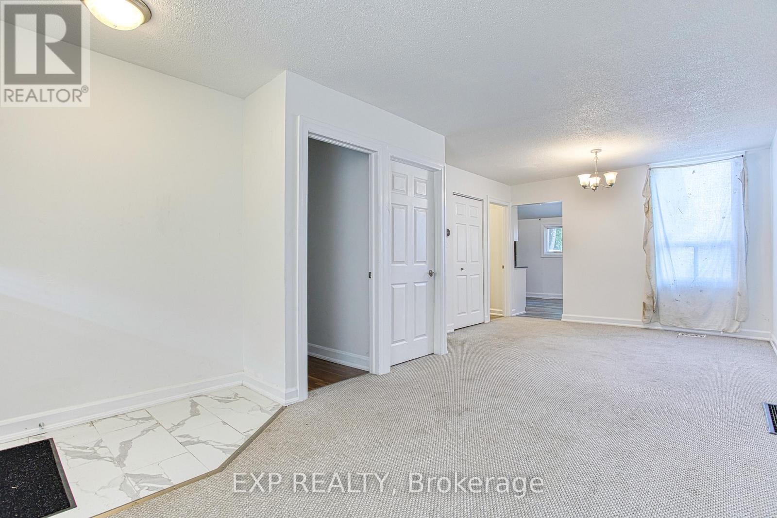 Photo 1 of 35 Niagara Street, Hamilton ON