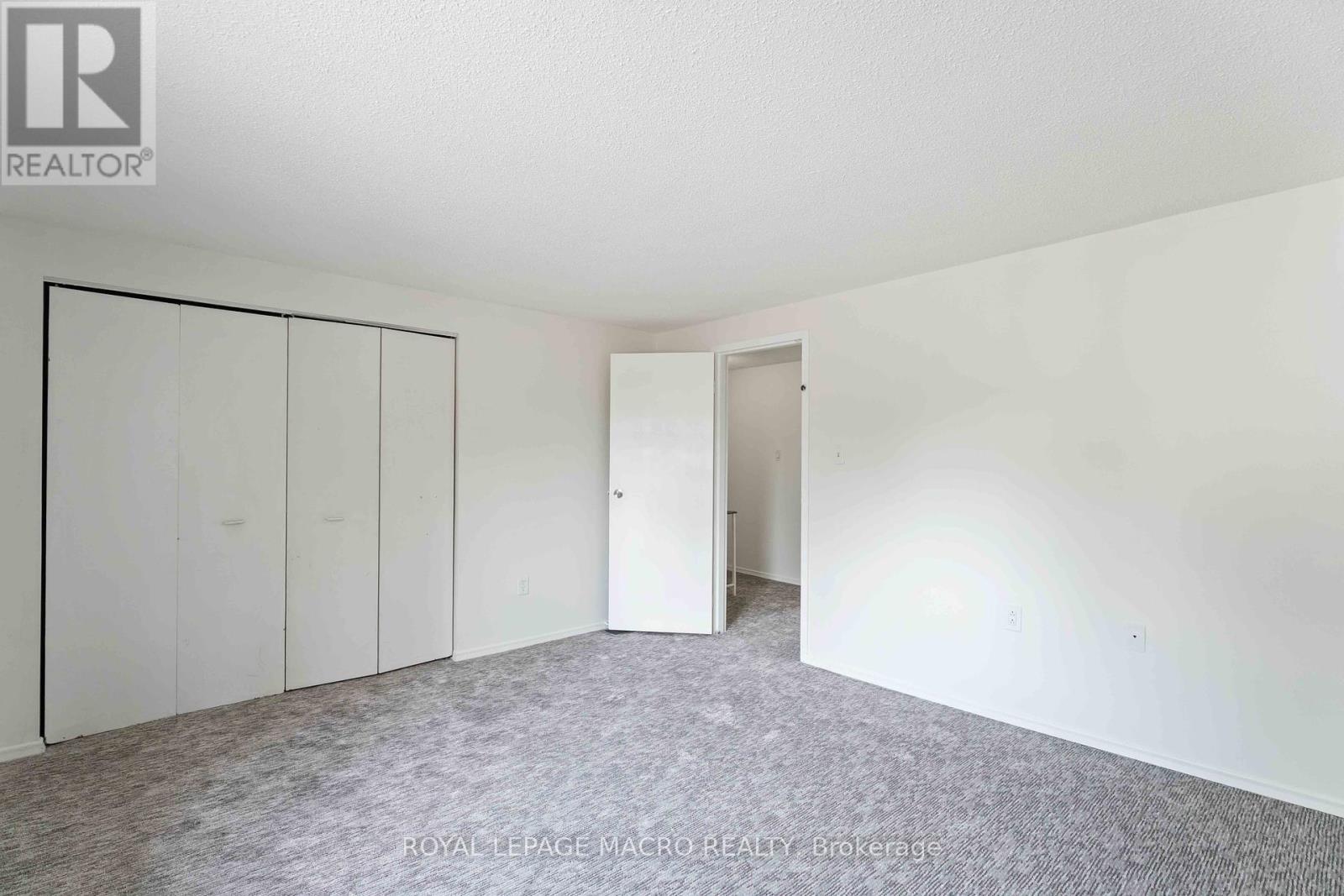 Photo 16 of 60 33 Rochelle Avenue, Hamilton ON