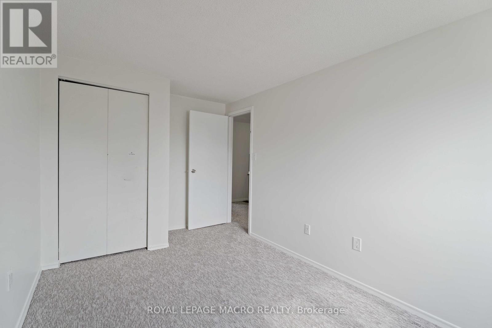 Photo 18 of 60 33 Rochelle Avenue, Hamilton ON