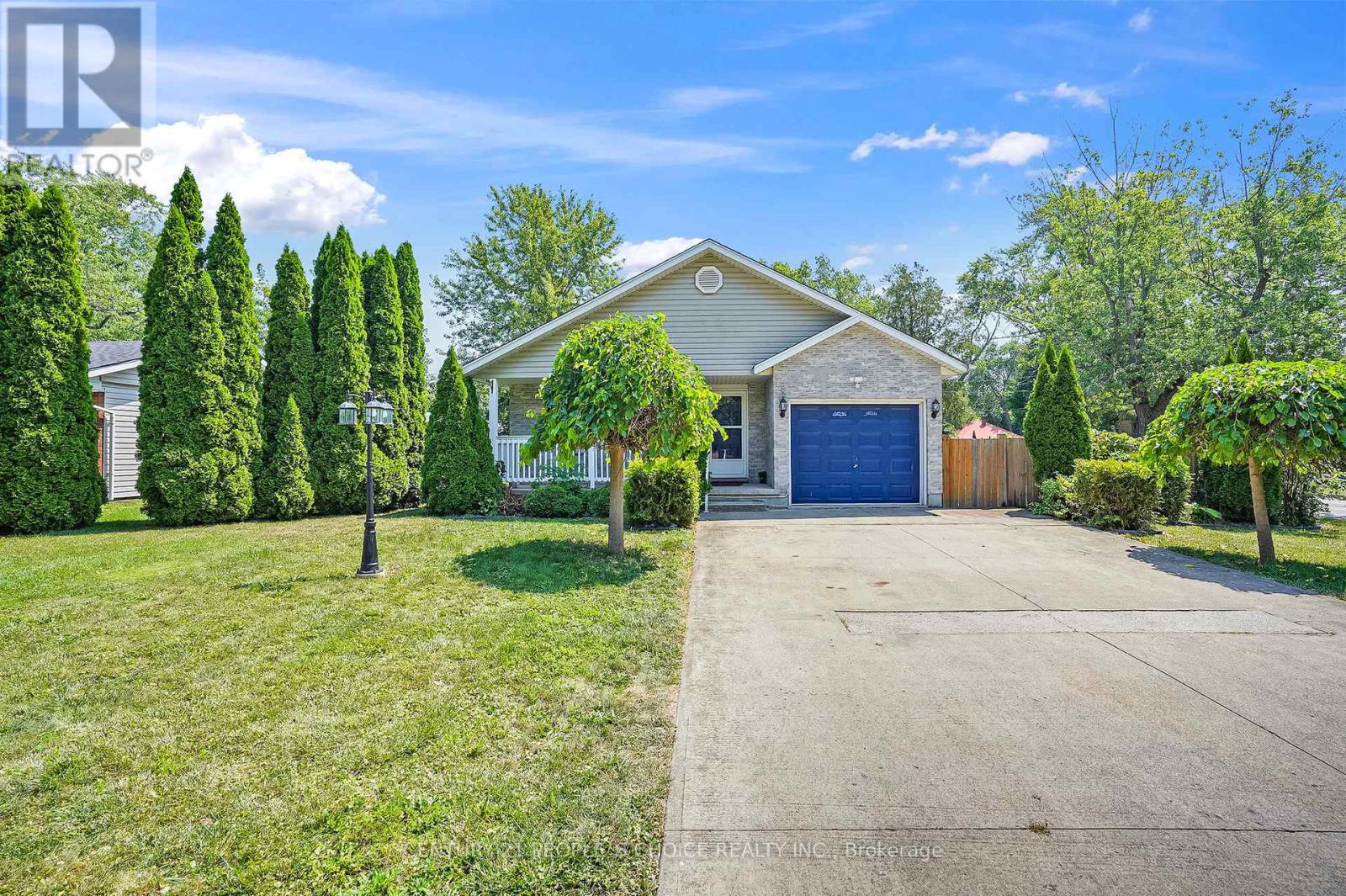 Photo 1 of 3640 Aberdeen Street, Niagara Falls ON