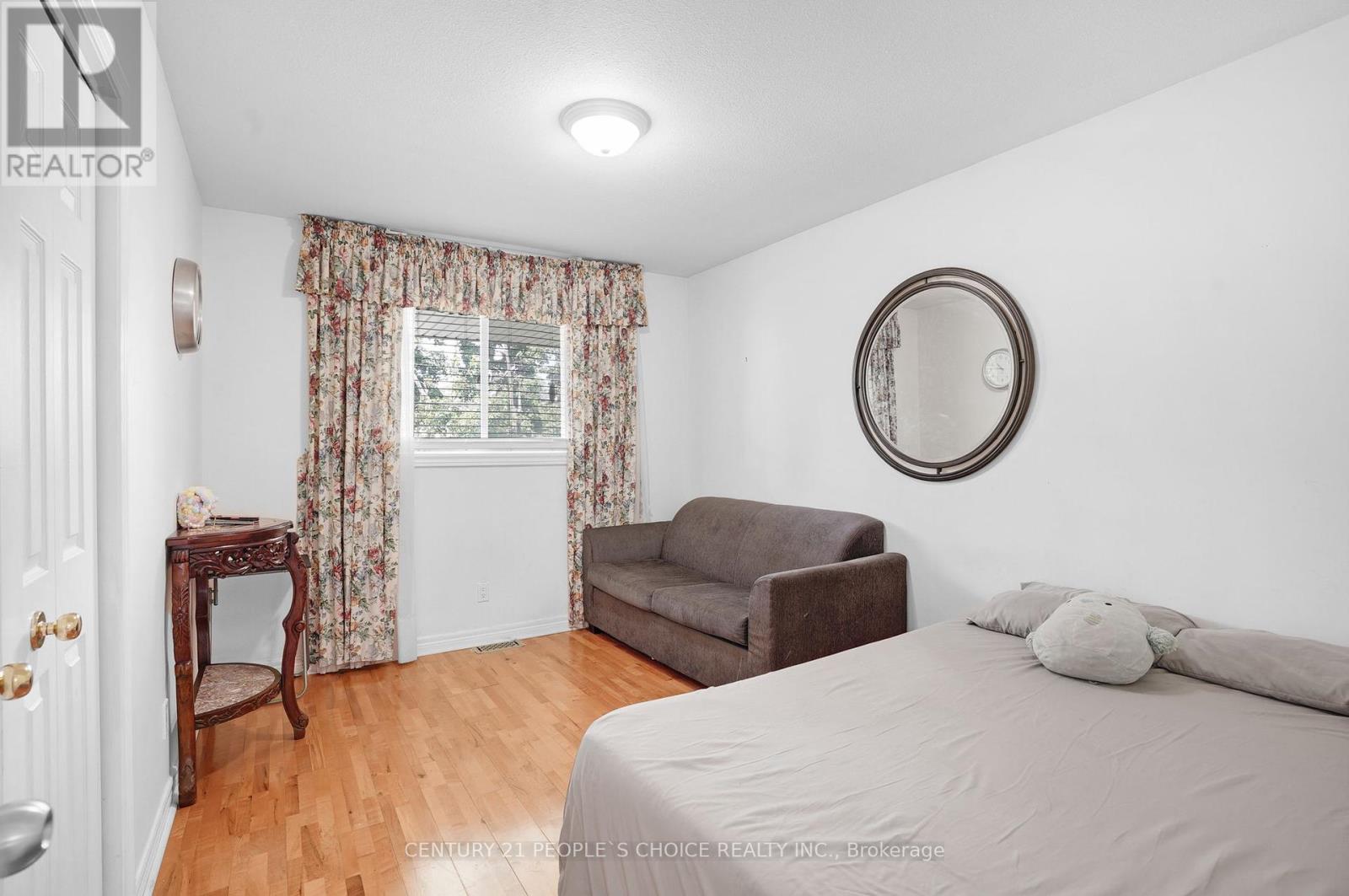 Photo 14 of 3640 Aberdeen Street, Niagara Falls ON