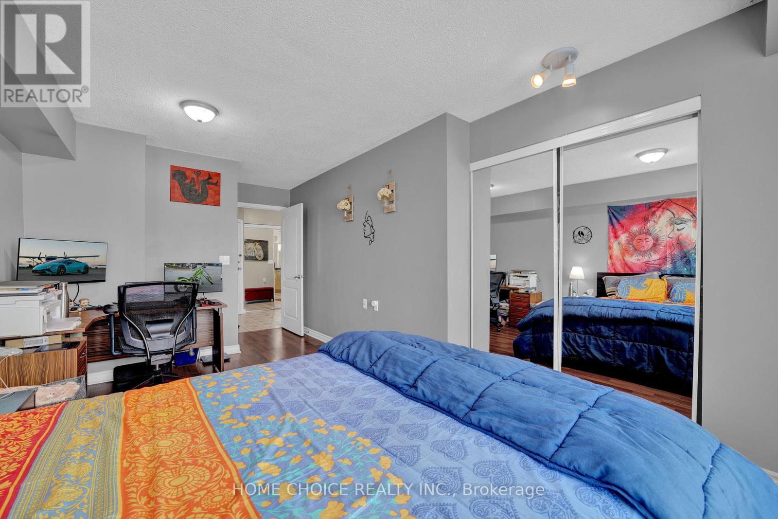 Photo 24 of 206 935 Sheppard Avenue W, Toronto ON