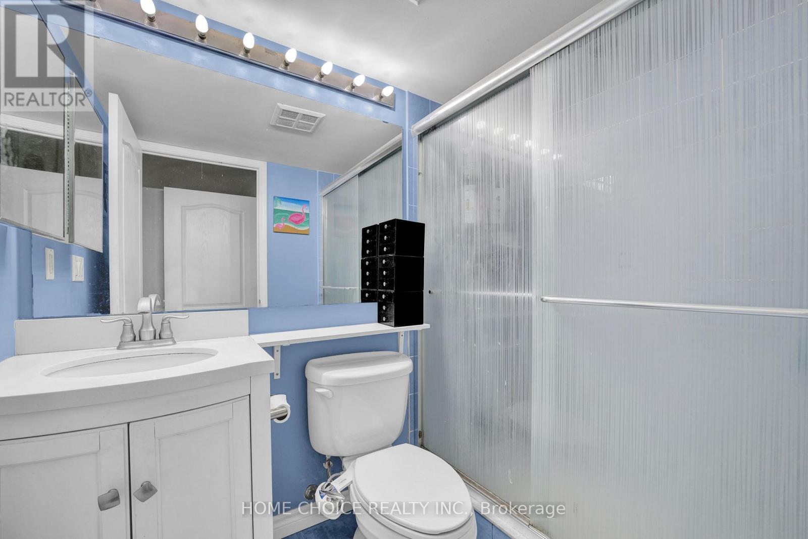 Photo 13 of 206 935 Sheppard Avenue W, Toronto ON