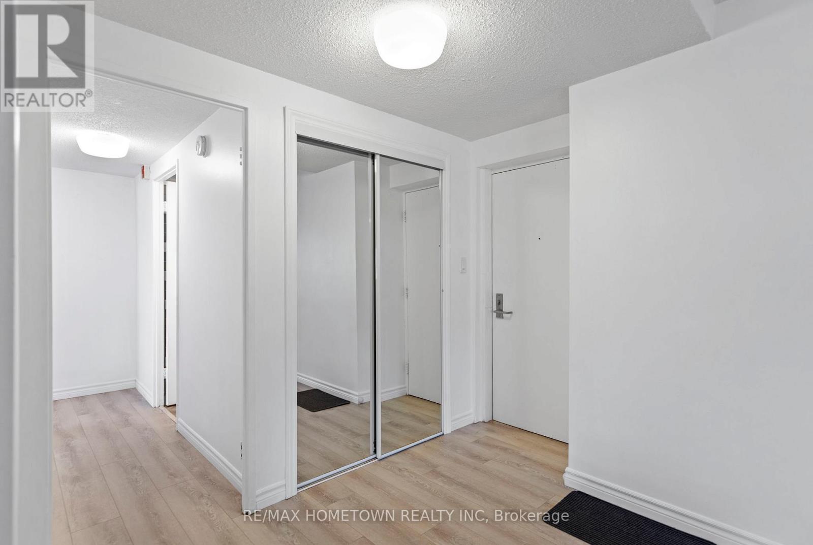 Photo 16 of 304 109 King Street E, Brockville ON