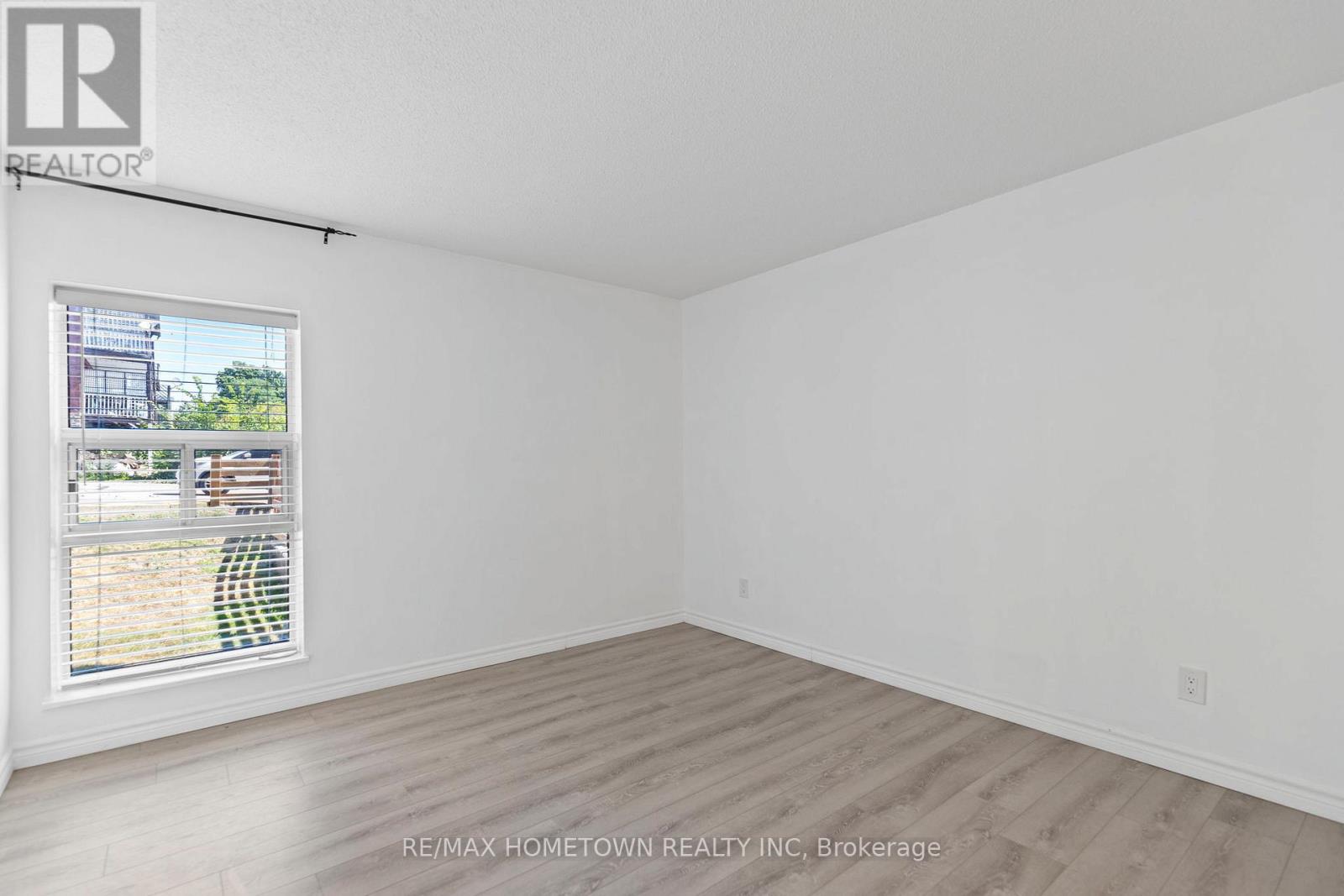 Photo 20 of 304 109 King Street E, Brockville ON