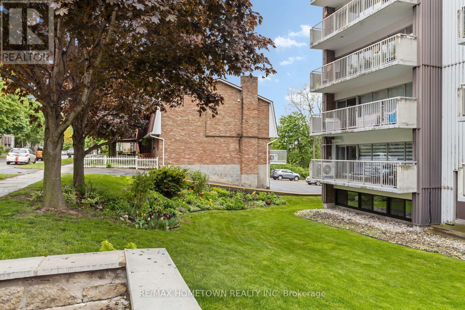 Photo 36 of 304 109 King Street E, Brockville ON