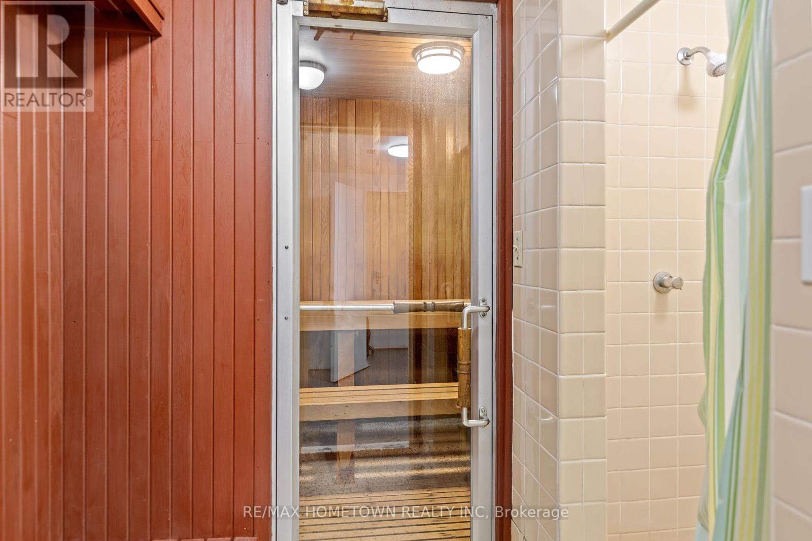 Photo 29 of 304 109 King Street E, Brockville ON