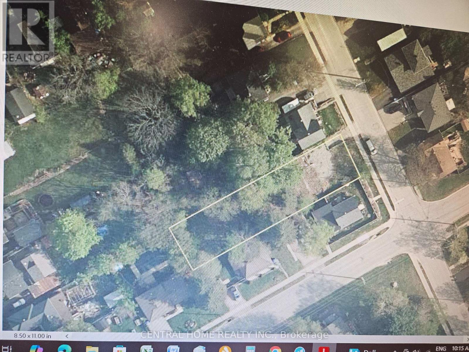 Photo 2 of 174 Sixth Street, Midland ON