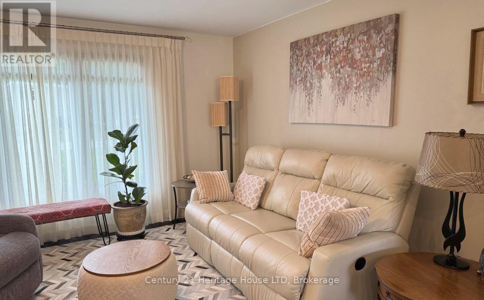 Photo 8 of 655 Ferndale Avenue, Fort Erie ON