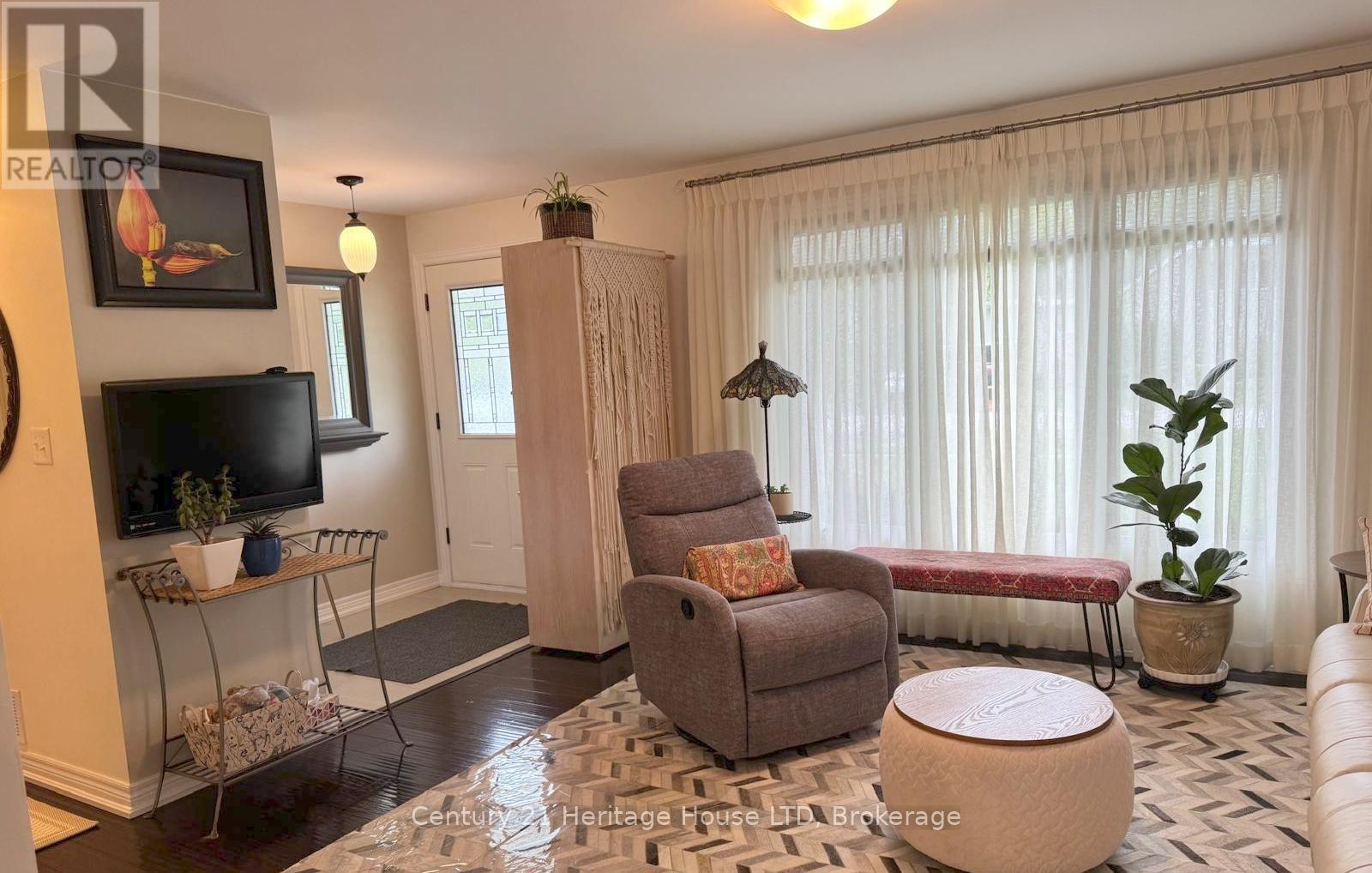 Photo 17 of 655 Ferndale Avenue, Fort Erie ON