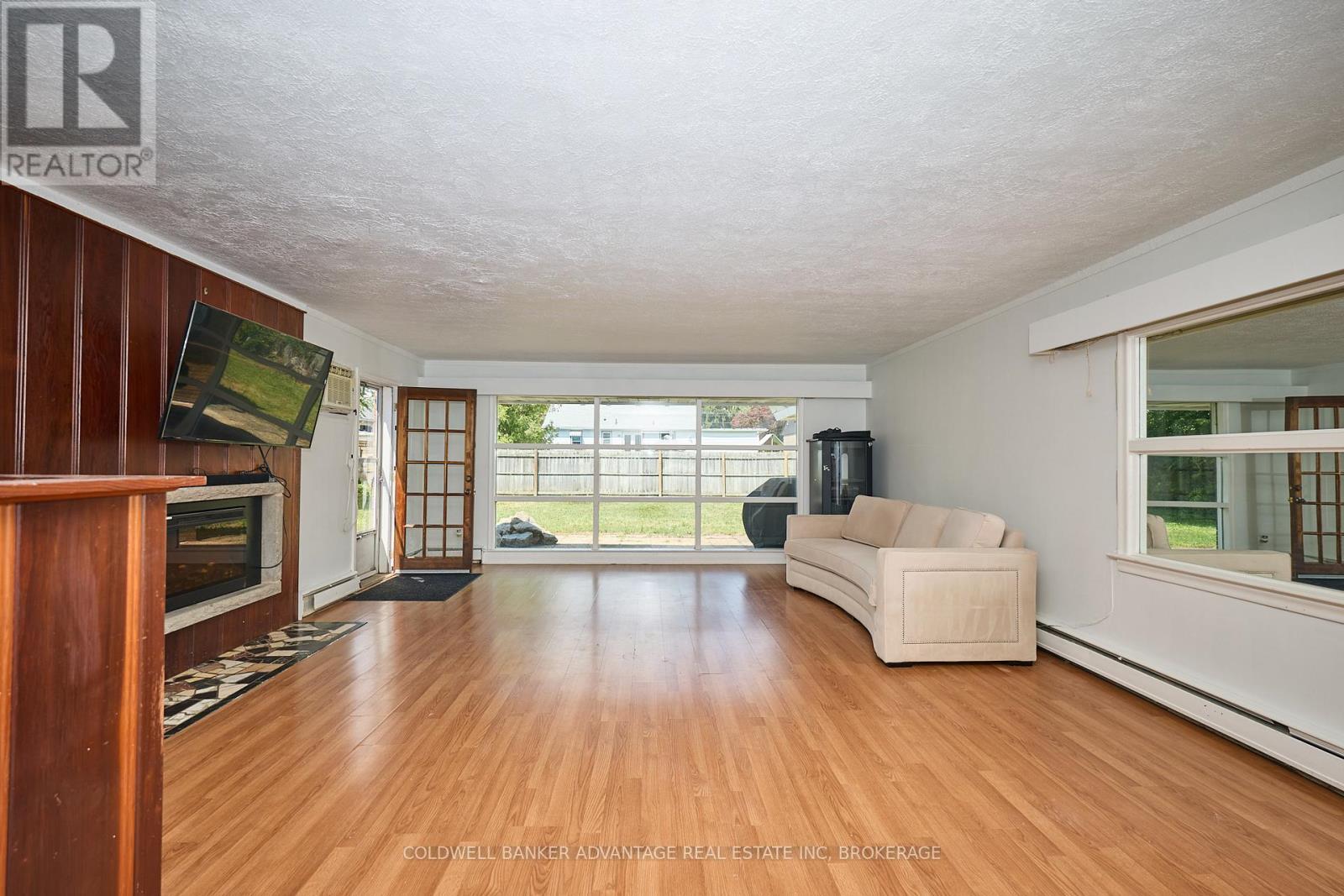 Photo 18 of 184 Price Avenue, Welland ON