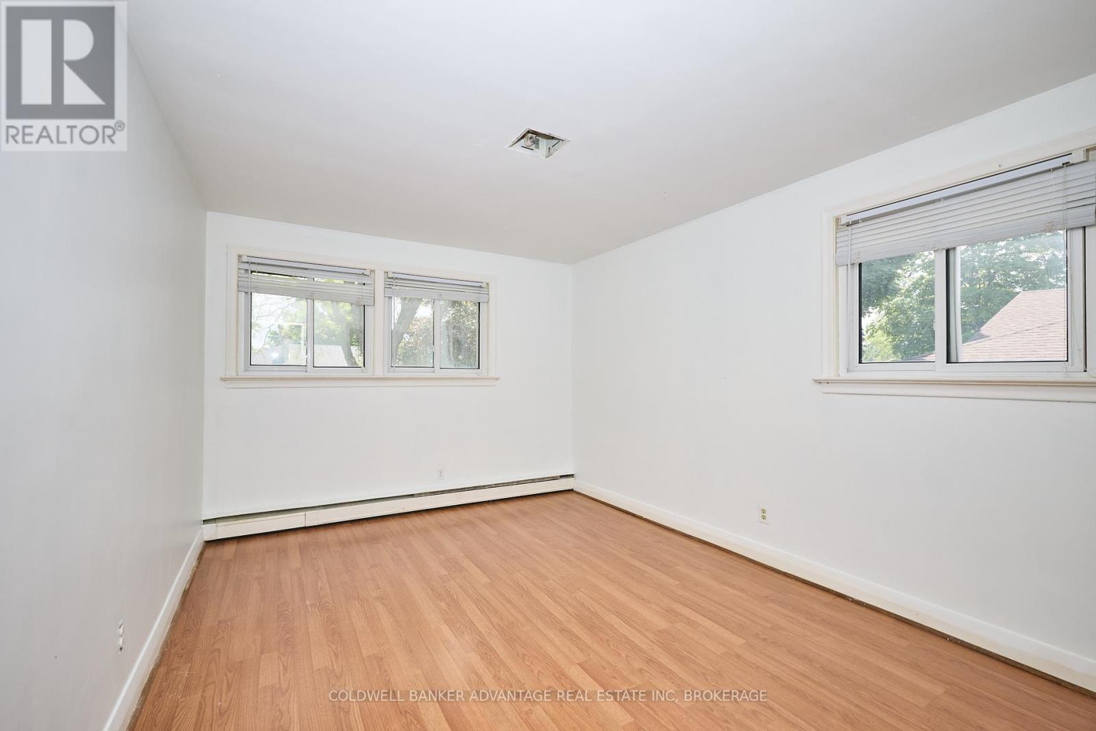 Photo 7 of 184 Price Avenue, Welland ON