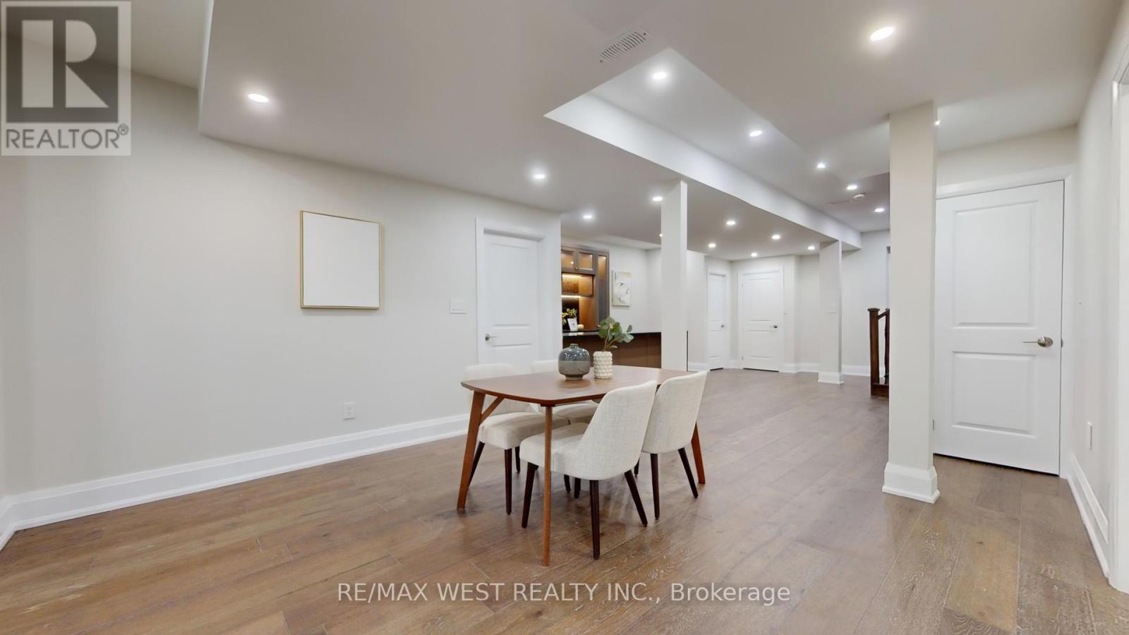 Photo 40 of 5199 Symphony Court, Mississauga ON