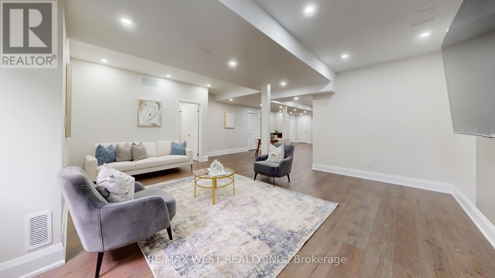 Photo 42 of 5199 Symphony Court, Mississauga ON