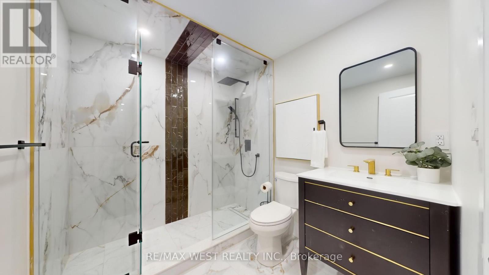 Photo 44 of 5199 Symphony Court, Mississauga ON