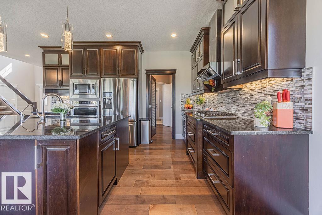 Photo 13 of 4136 Charles Link Li Sw, Edmonton AB