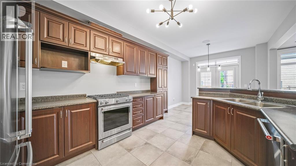 Photo 10 of 548 Terrace Way, Oakville ON