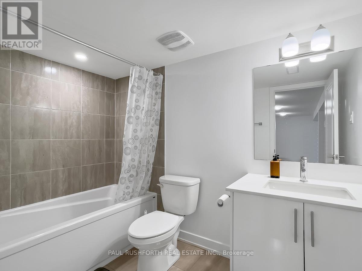 Photo 5 of 21 Mendoza Way, Ottawa ON