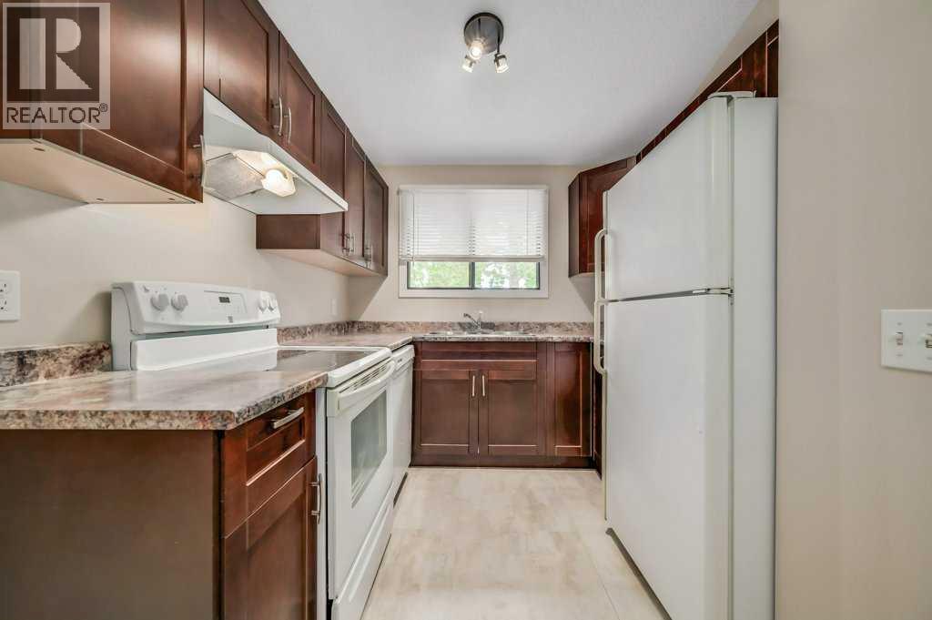 Single Family House 4 Level for Sale in  Ranchlands Way NW Ranchlands Calgary 