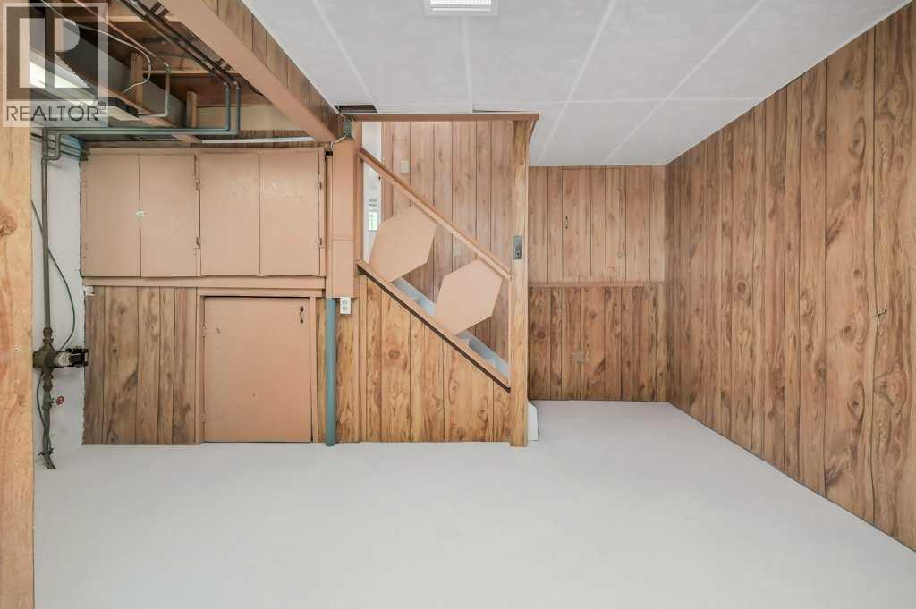 Single Family House 4 Level for Sale in  Ranchlands Way NW Ranchlands Calgary 