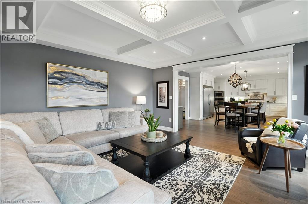 Photo 18 of 103 Lampman Drive, Grimsby ON