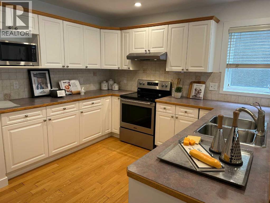 Photo 41 of 1226 15 Street Se, Calgary AB