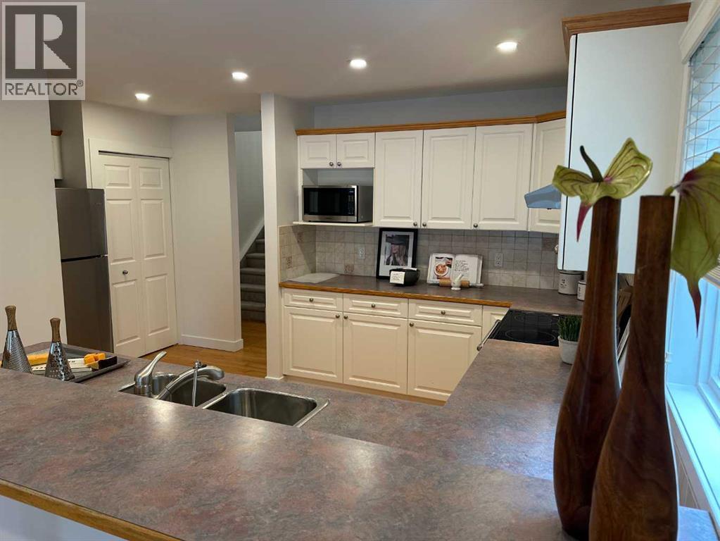 Photo 13 of 1226 15 Street Se, Calgary AB