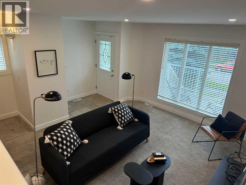 Photo 1 of 1226 15 Street Se, Calgary AB