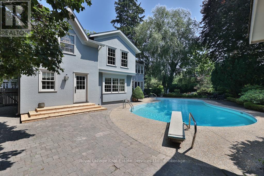 Photo 33 of 68 Thomas Street, Oakville ON
