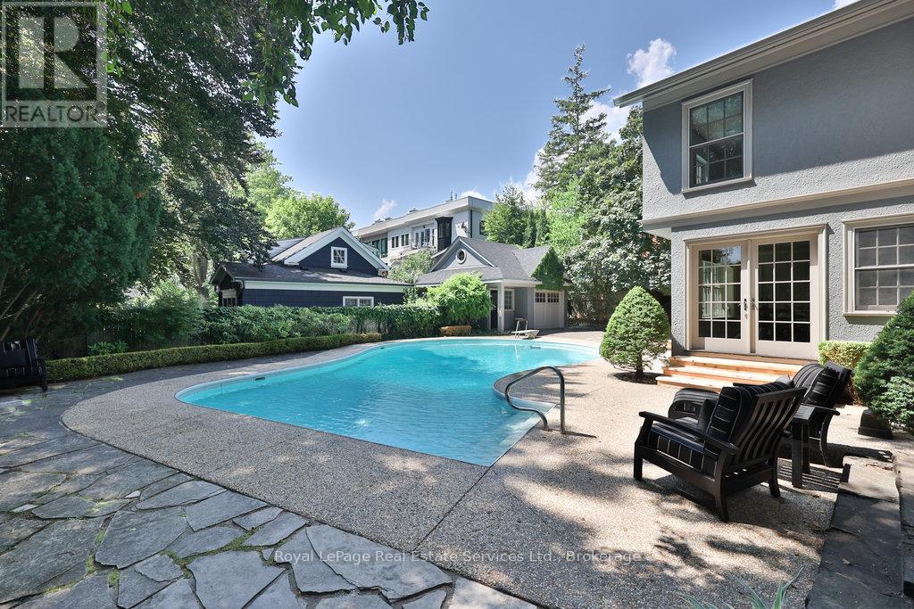 Photo 37 of 68 Thomas Street, Oakville ON