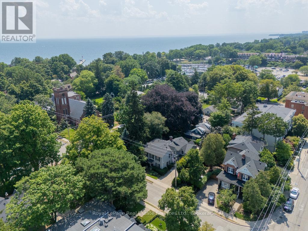 Photo 43 of 68 Thomas Street, Oakville ON