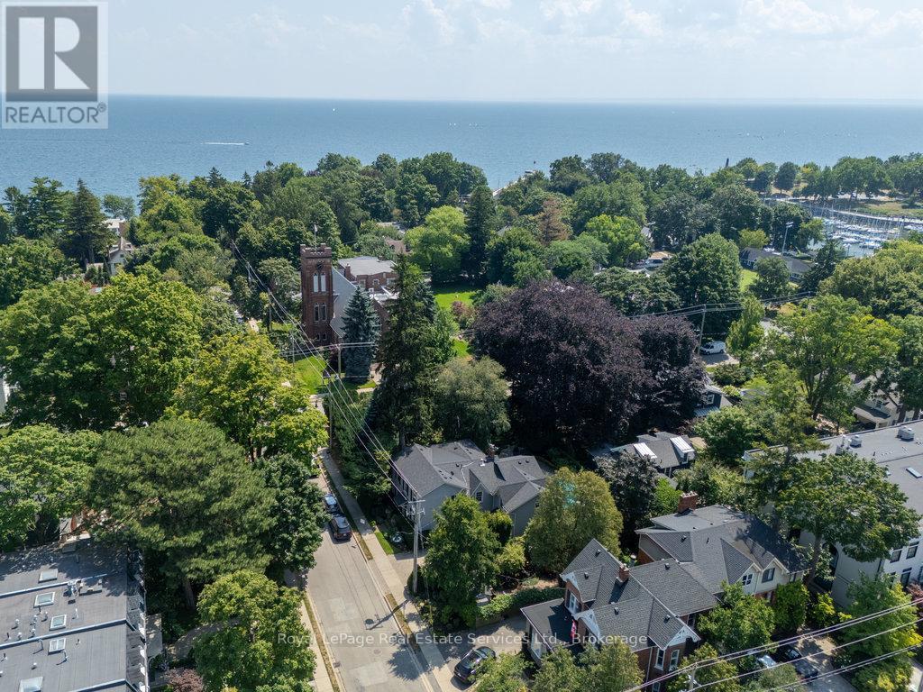Photo 44 of 68 Thomas Street, Oakville ON