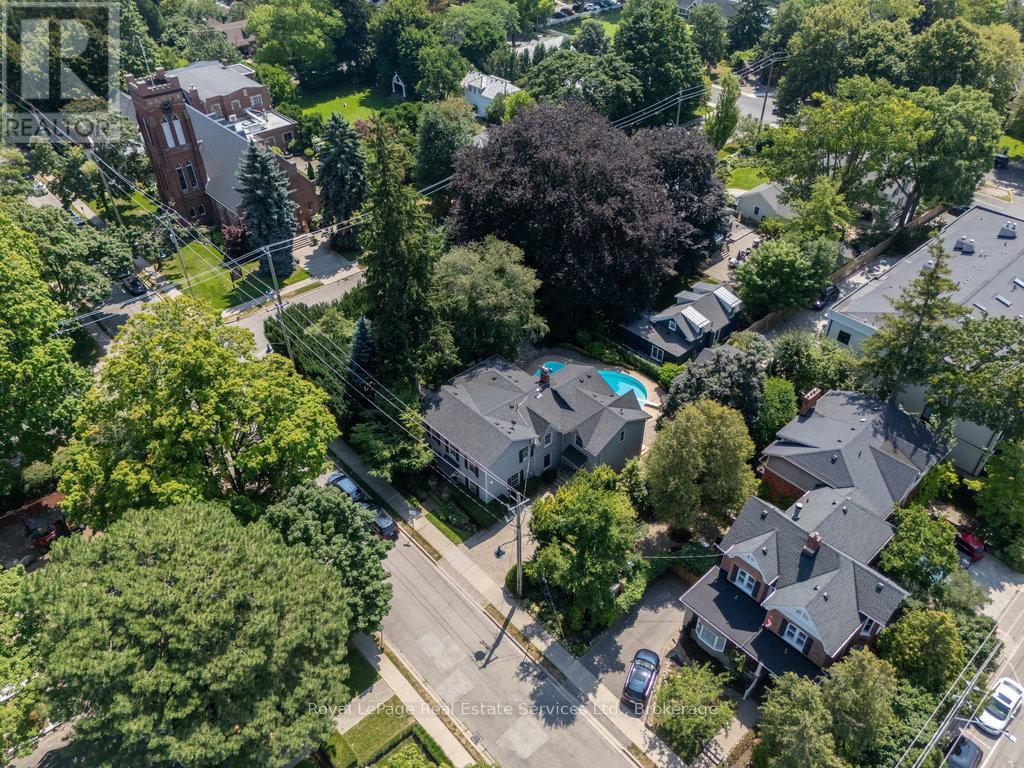 Photo 48 of 68 Thomas Street, Oakville ON