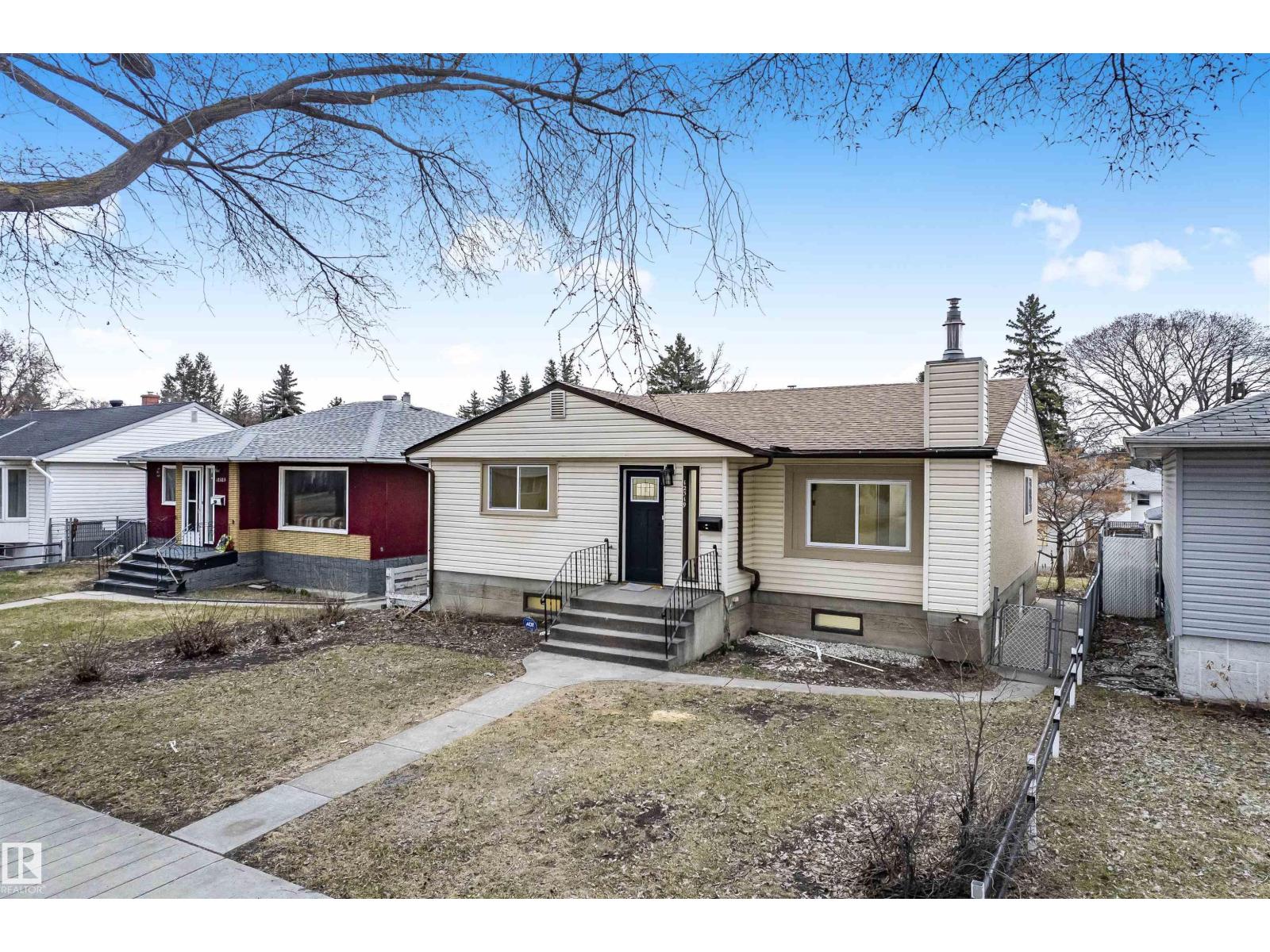 Photo 34 of 12319 96 St Nw Nw, Edmonton AB