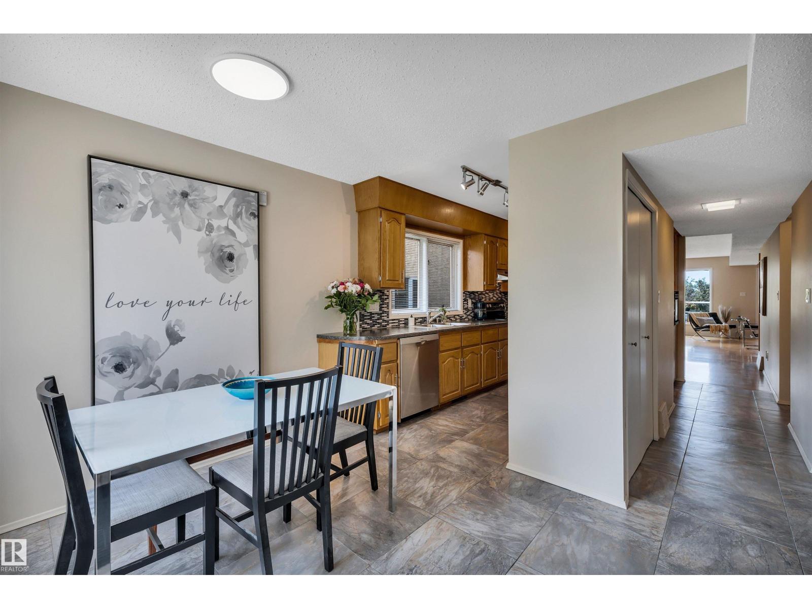 Photo 42 of 8212 Rowland Rd Nw, Edmonton AB